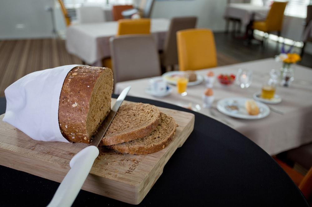 Best Western Plus Hotel Restaurant Aduard Екстериор снимка