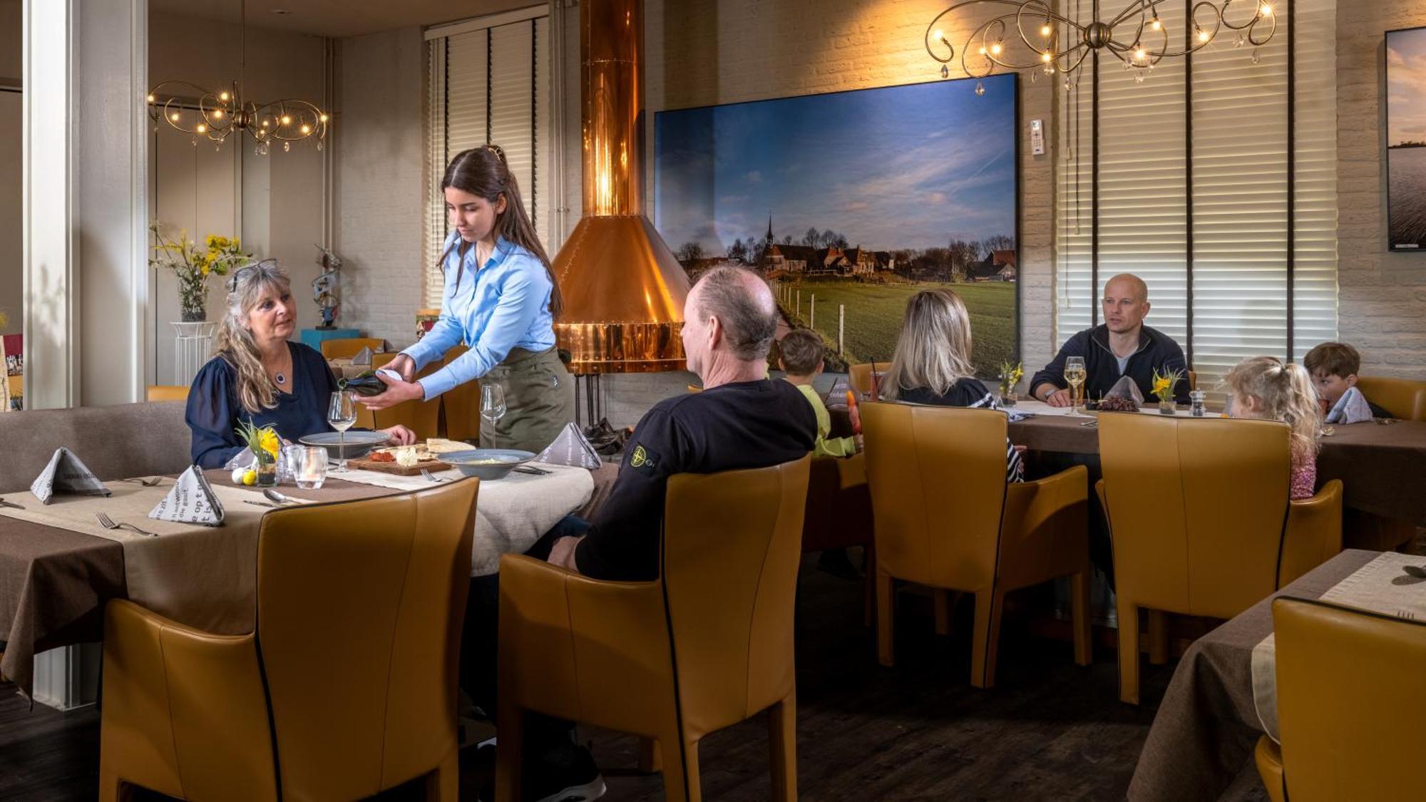 Best Western Plus Hotel Restaurant Aduard Екстериор снимка